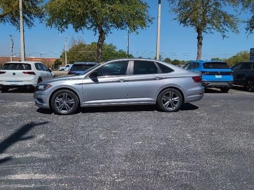 2021 Volkswagen Jetta 1.4T R-Line