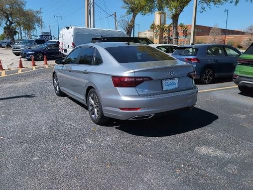 2021 Volkswagen Jetta 1.4T R-Line