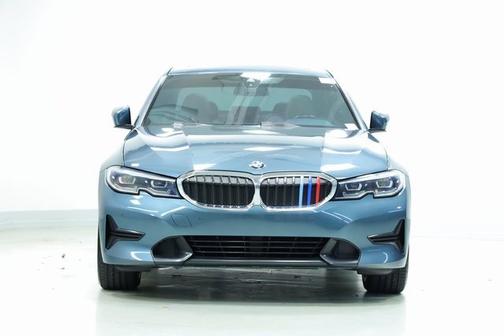 2021 BMW 330 i