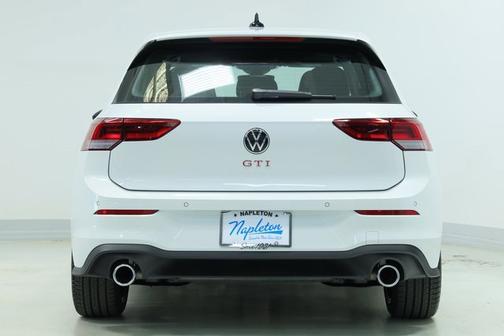 2025 Volkswagen Golf GTI SE