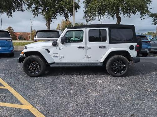 2022 Jeep Wrangler Unlimited 4xe Unlimited Sahara