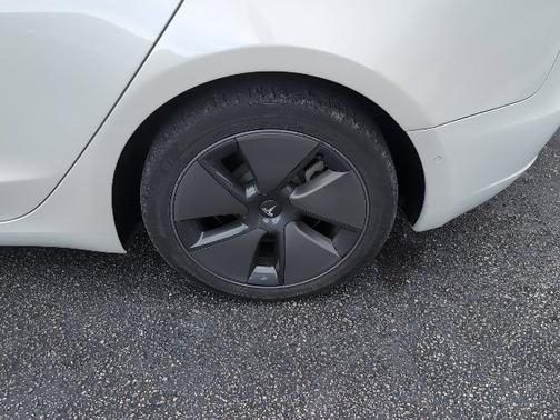 2022 Tesla Model 3 Base