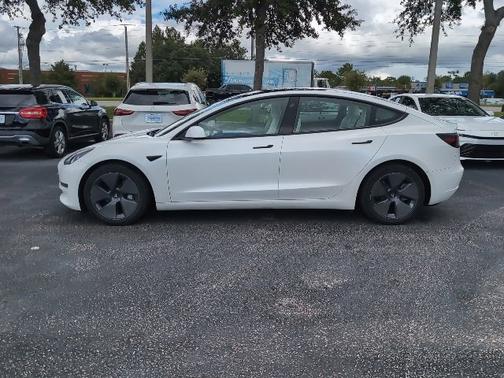 2022 Tesla Model 3 Base