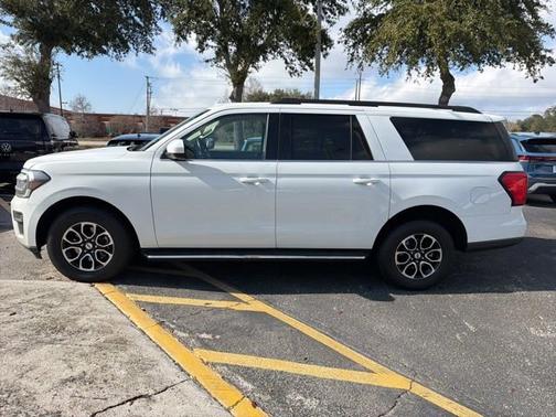 2023 Ford Expedition Max XLT