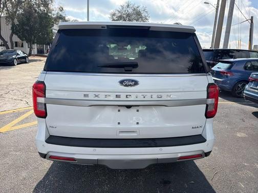 2023 Ford Expedition Max XLT