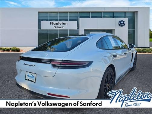 2020 Porsche Panamera GTS