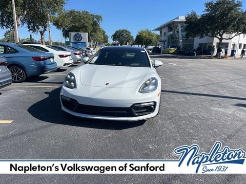 2020 Porsche Panamera GTS