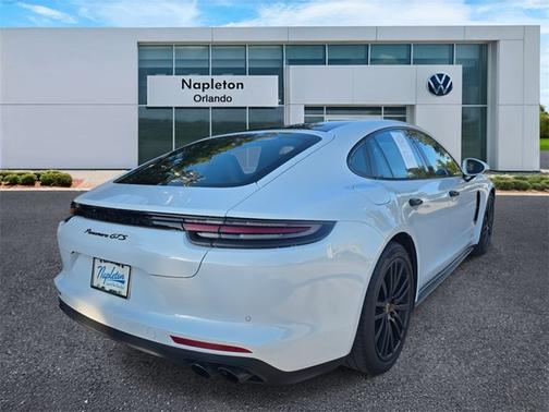2020 Porsche Panamera GTS