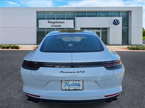 2020 Porsche Panamera GTS