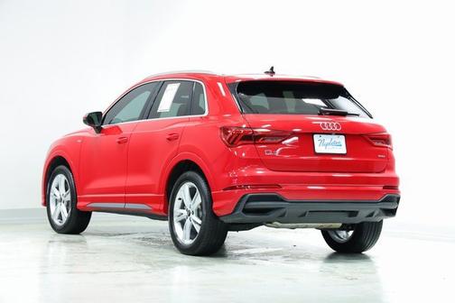 2023 Audi Q3 S line Premium