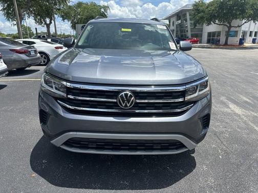 2022 Volkswagen Atlas 3.6L V6 SE w/Technology