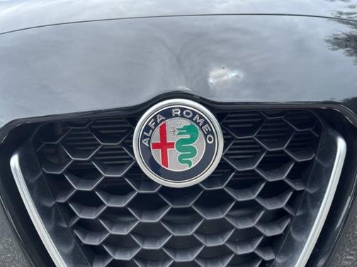 2022 Alfa Romeo Giulia Ti