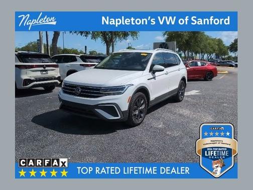 Pure White 2022 Volkswagen Tiguan SE