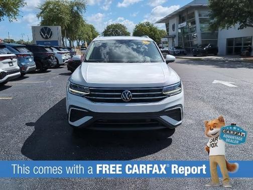 Pure White 2022 Volkswagen Tiguan SE