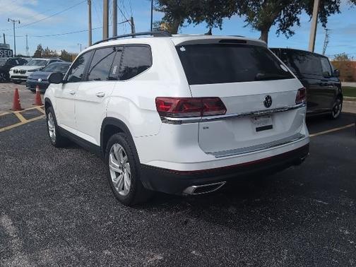 2022 Volkswagen Atlas 2.0T SE w/Technology