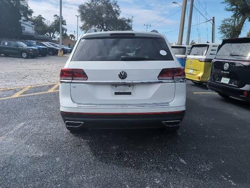 2022 Volkswagen Atlas 2.0T SE w/Technology