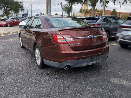 2015 Ford Taurus SEL