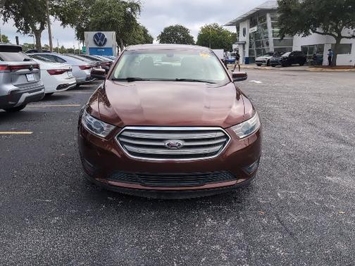 2015 Ford Taurus SEL
