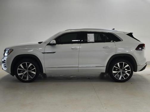 White 2025 Volkswagen Atlas Cross Sport 2.0T SEL Premium R-Line