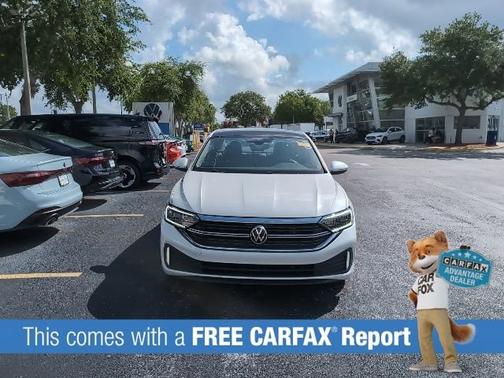 White 2023 Volkswagen Jetta SEL