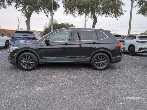 2023 Volkswagen Tiguan SE