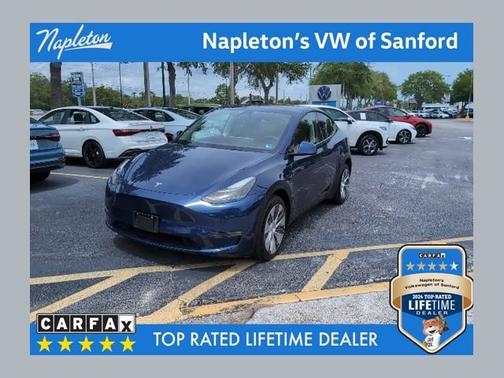 Blue 2022 Tesla Model Y Long Range