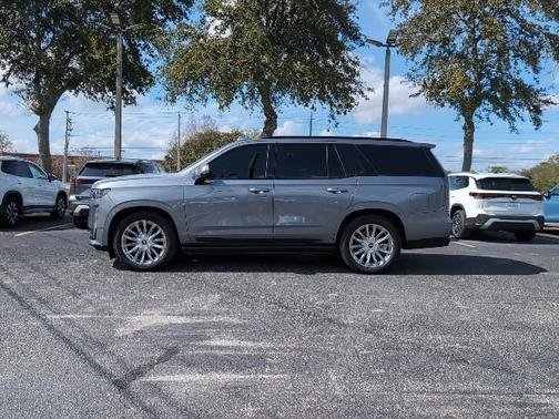 2022 Cadillac Escalade Premium Luxury