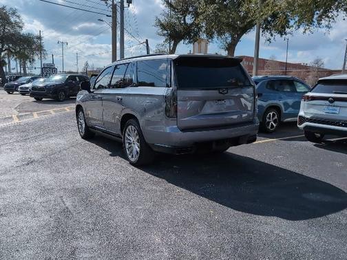 2022 Cadillac Escalade Premium Luxury