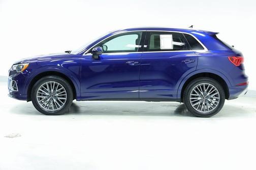 2022 Audi Q3 Premium