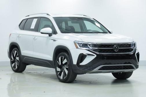 Pure White 2023 Volkswagen Taos SEL