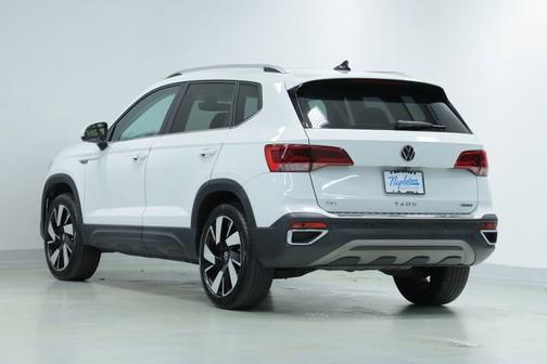 Pure White 2023 Volkswagen Taos SEL
