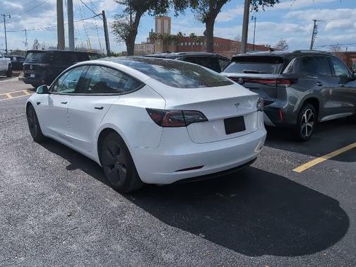 2023 Tesla Model 3 Base