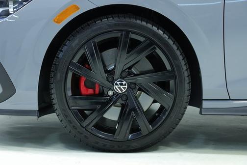 2022 Volkswagen Golf GTI SE