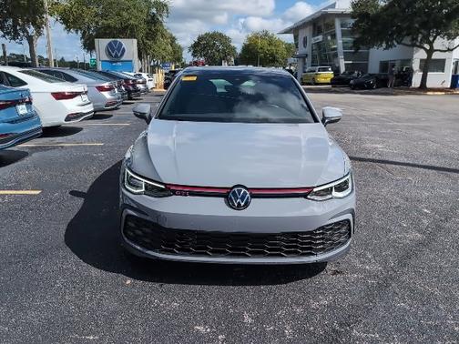 2022 Volkswagen Golf GTI SE
