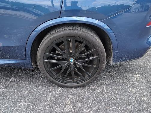 Phytonic Blue Metallic 2023 BMW X5 sDrive40i