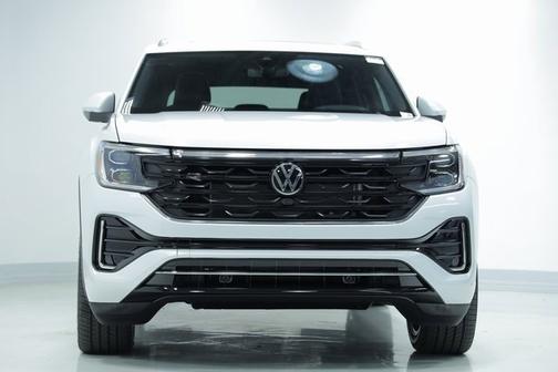 2025 Volkswagen Atlas Cross Sport 2.0T SEL Premium R-Line
