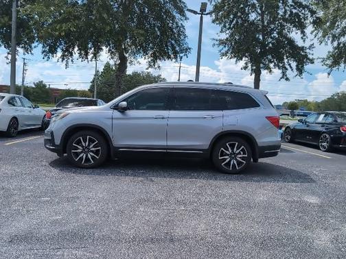 Silver 2019 Honda Pilot Touring 8-Passenger