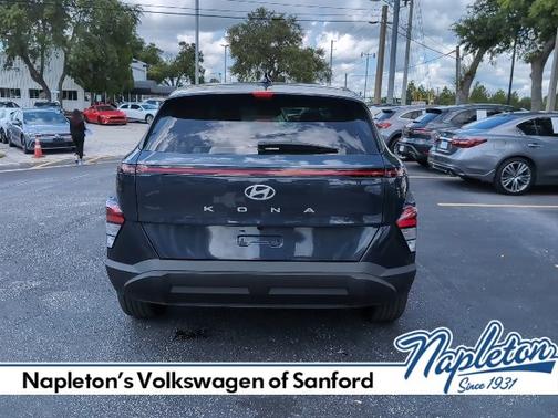 2024 Hyundai KONA SE