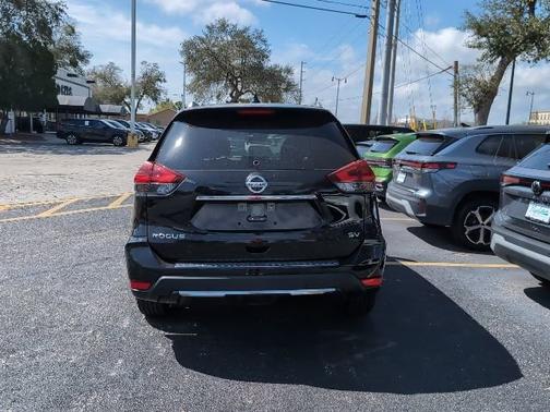 2020 Nissan Rogue SV