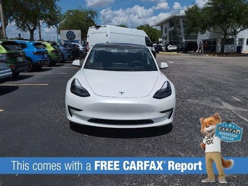 White 2022 Tesla Model 3 Long Range