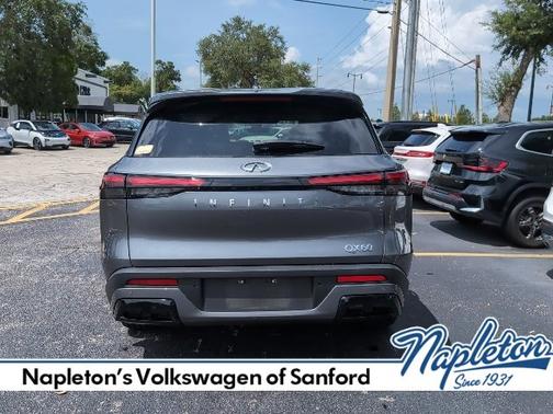 2023 INFINITI QX60 PURE