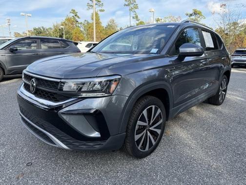 2022 Volkswagen Taos SE