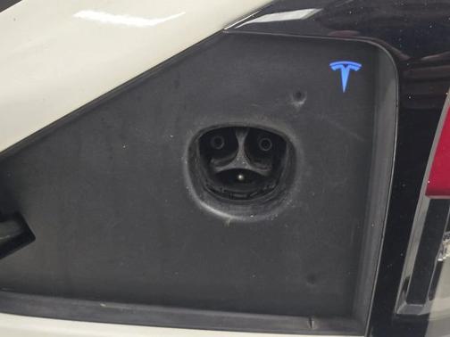 White 2022 Tesla Model X Plaid