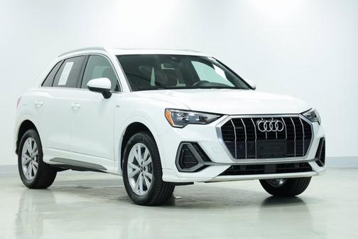 2021 Audi Q3 S line Premium
