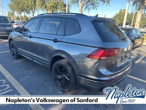 2023 Volkswagen Tiguan SE R-Line Black