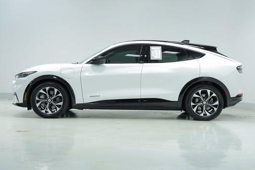 2022 Ford Mustang Mach-E Premium