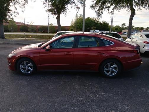 2023 Hyundai SONATA SE