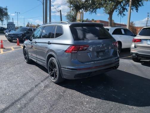 2023 Volkswagen Tiguan SE R-Line Black