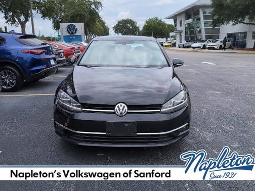 2018 Volkswagen Golf TSI SE