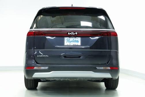 2023 Kia Carnival LX
